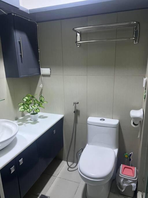 Casa Cintores Condo Near Picc With Free Parking Manila Eksteriør billede